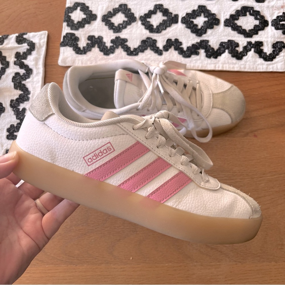 Adidas Pink White Court 3 Classic Sneakers three stripe women’s shoe size 5.5